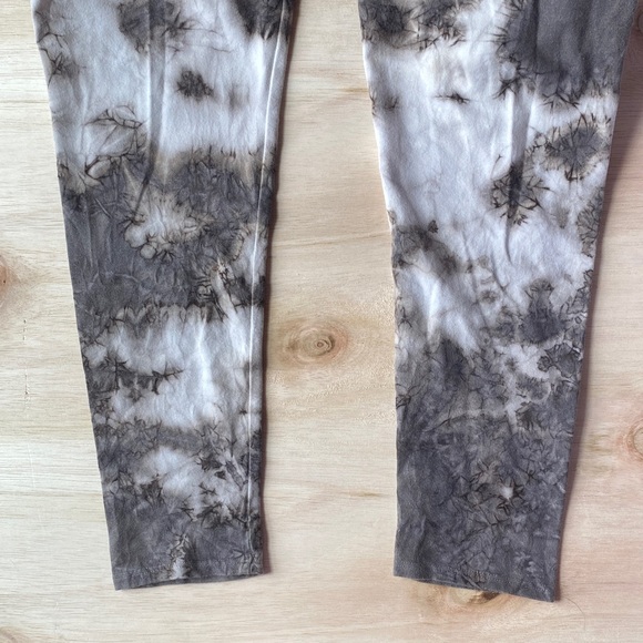 Groceries Apparel Pax Leggings - Picture 11 of 15